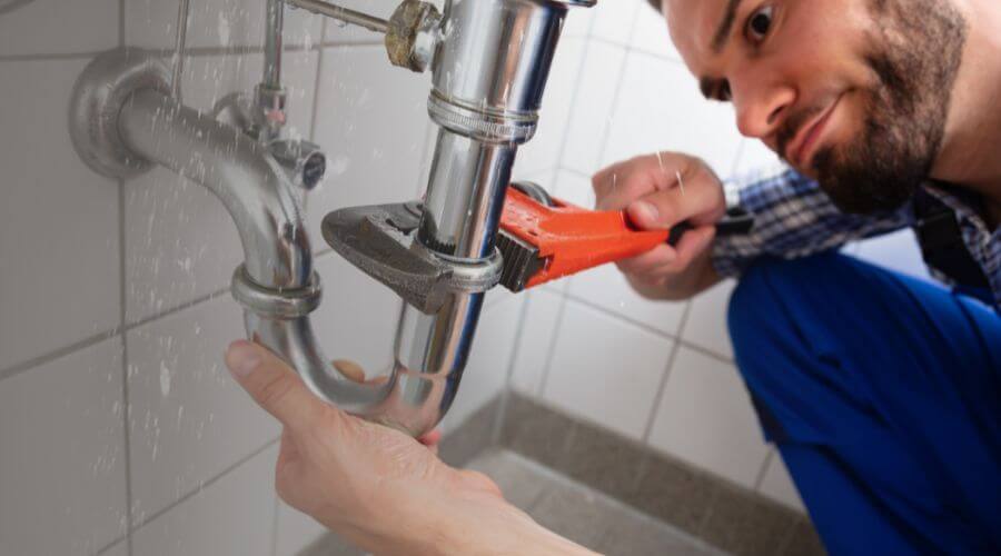 Professional same day plumber services in Fontana, KS